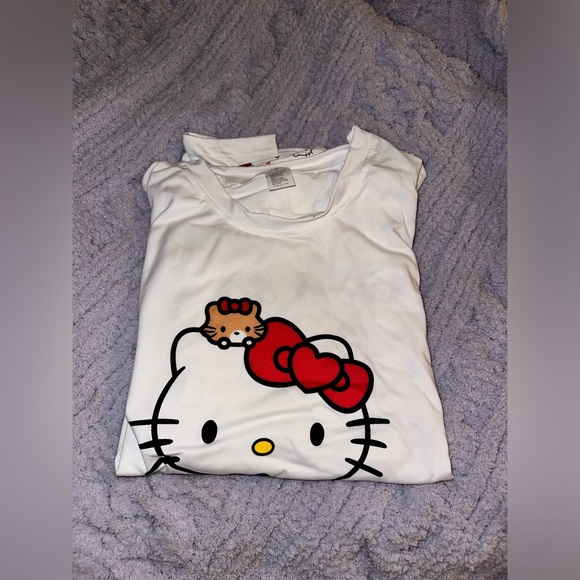 Super Soft Hello Kitty PJ Set - Picture 5 of 5